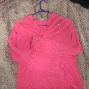 Underarmour light long sleeve